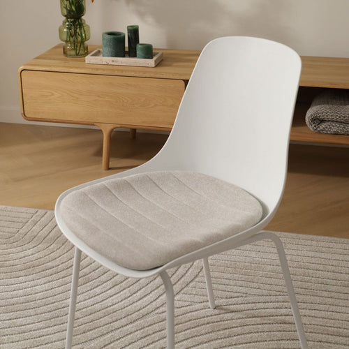 Nolon Nora-Liv Eetkamerstoel Wit - Beige Kussen - Witte Poten - vtwonen shop
