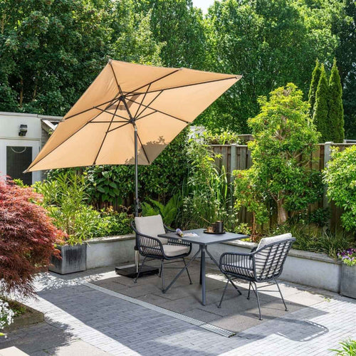 Garden Impressions stokparasol Lotus taupe 250x250 cm met Cosmo voet en hoes