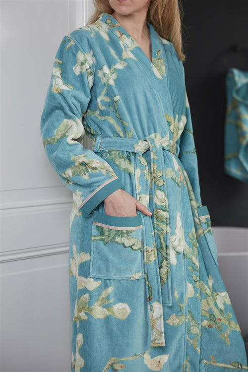 Beddinghouse x Van Gogh Museum - Katoen - Badjas - Blossom - XL - Blauw - vtwonen shop