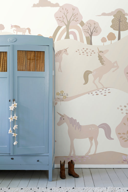 ESTAhome fotobehang unicorns beige en zacht roze - 200 x 279 cm - 159238 - vtwonen shop