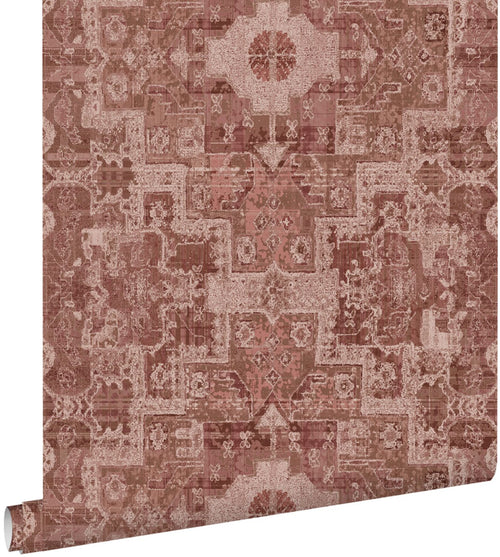 ESTAhome behang oosters kelim tapijt donker terracotta roze - 50 x 900 cm - 131364
