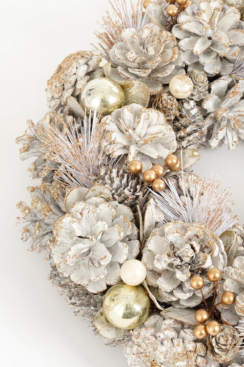 Mica Decorations Hanley Kerstkrans met Dennenappels - H9 x Ø34 cm - Wit