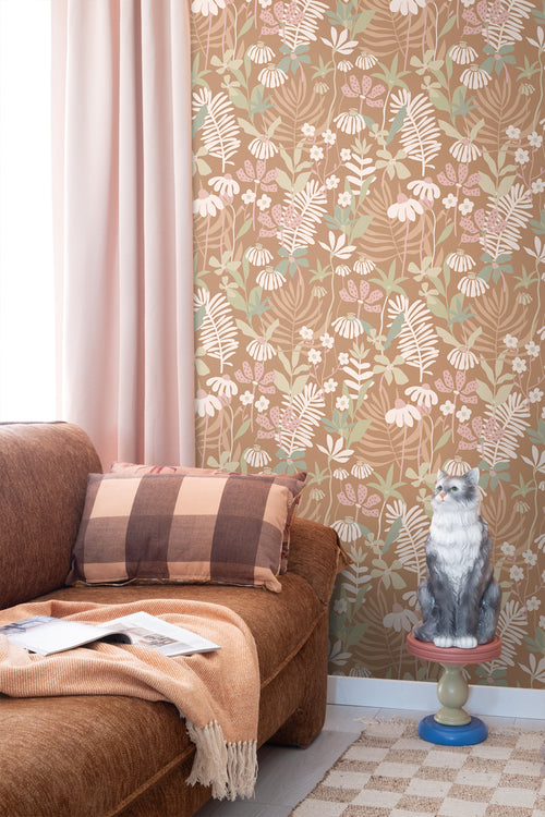 ESTAhome behang tropische bladeren en bloemen lichtbruin en meerkleurig - 50 x 900 cm - 130996 - vtwonen shop