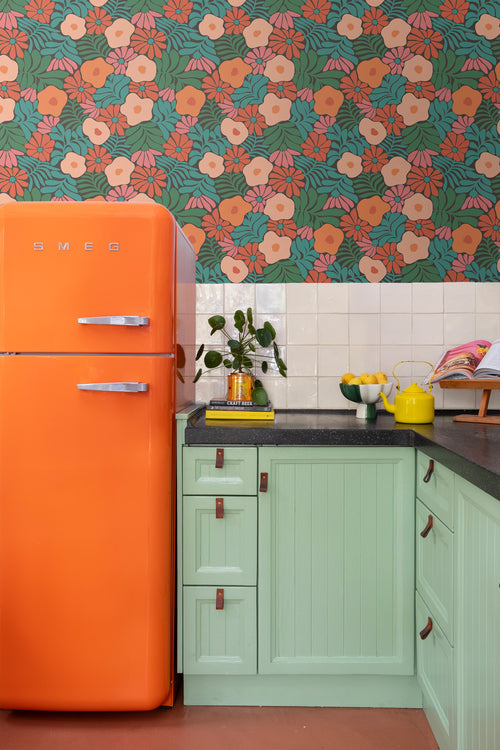 ESTAhome behang bloemen in Matisse stijl donkergroen, oranje en blauw - 50 x 900 cm - 131008 - vtwonen shop