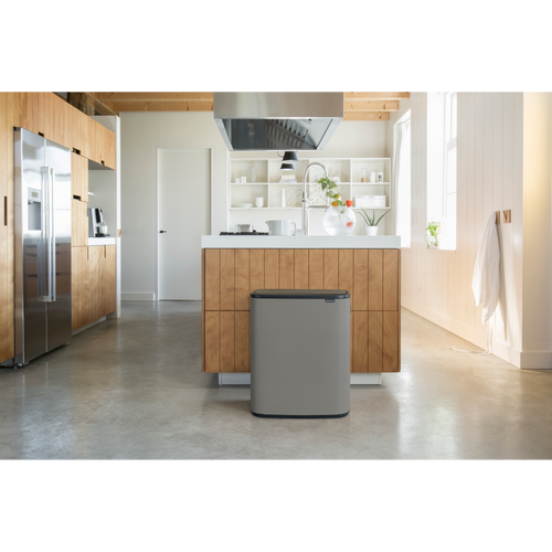 Brabantia Bo Touch Bin, met 2 binnenemmers, 2 x 30 liter - Mineral Concrete Grey