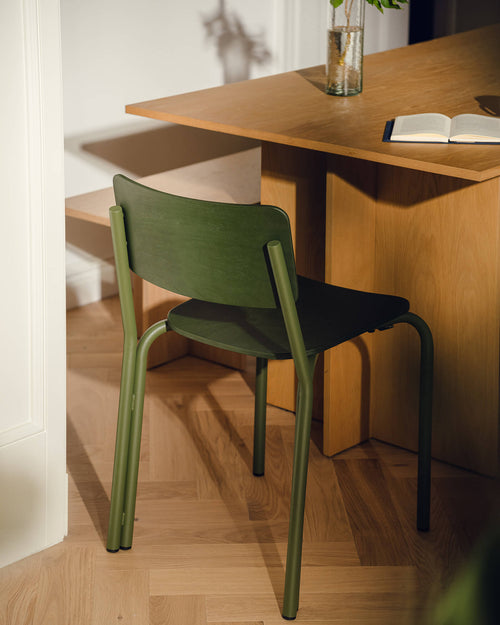 noo.ma Kei Chair - eiken plywood stoel, comfortabel en tijdloos design