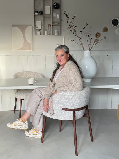 DÉJA Living Eetkamerstoel Varde - Stof - Beige/Walnoot - Set van 2