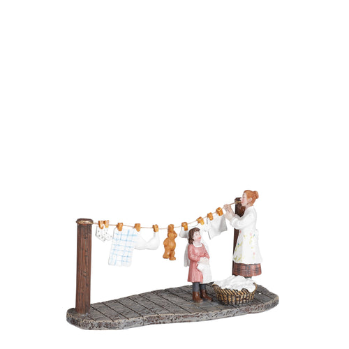 LuVille Kerstdorp Miniatuur Paula helpt mama - L13 x B6 x H7 cm - vtwonen shop