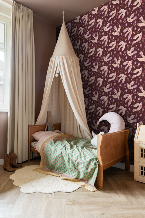 ESTAhome behang bloemen en vogels aubergine paars - 50 x 900 cm - 131759