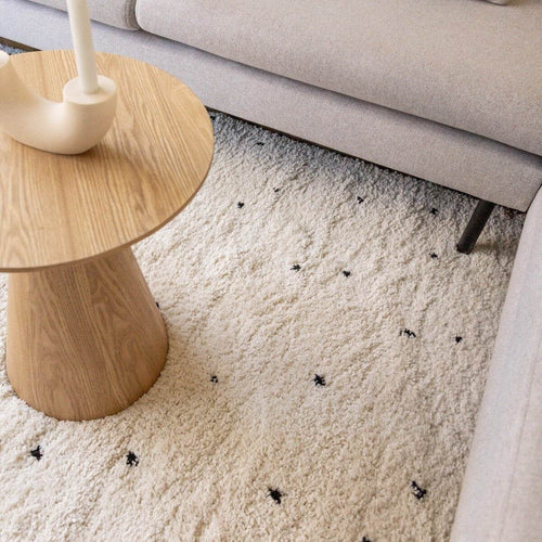 Interieur05 Kindervloerkleed  hoogpolig Cream/Zwart - Dots - 290 x 200 cm - vtwonen shop