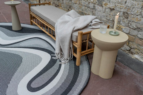 Interieur05 Organisch gevormd buitenkleed Loop Stone Zwart - 240 x 340 cm - vtwonen shop