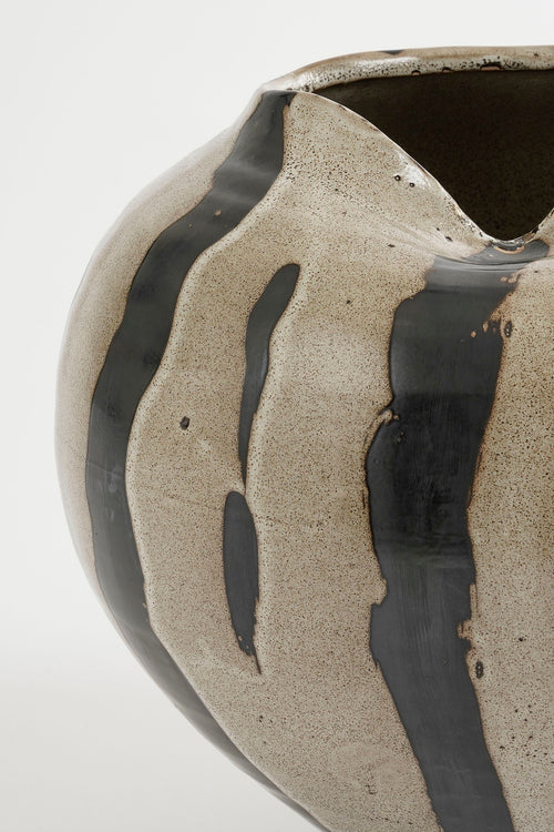 Mica Decorations Nanda Vaas - H24 x Ø27 cm - Keramiek - Bruin - vtwonen shop