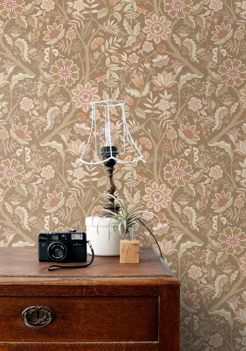 ESTAhome behang vintage bloemen bruin en roze - 50 x 900 cm - 131329
