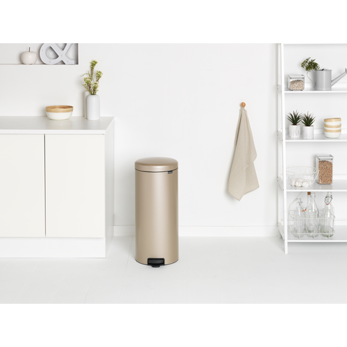 Brabantia NewIcon Pedaalemmer, 30 liter, kunststof binnenemmer - Metallic Gold