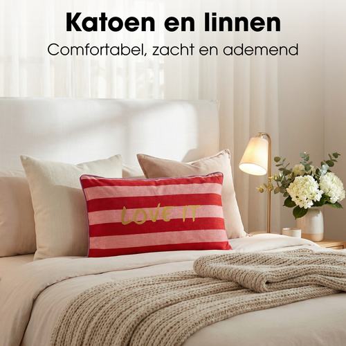 Mica Decorations Love It Sierkussen - Kussen met Kussenhoes - Woondecoratie Woonkamer - 55 x 35 x 10 cm - Katoen, Linnen, Polyester - Rood, Roze, Geel
