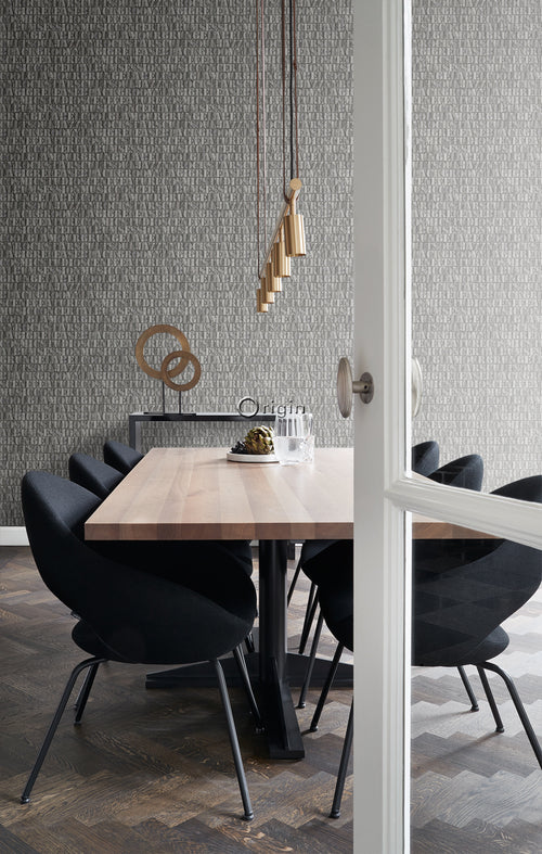 Origin Wallcoverings behang oude ijzeren zetletters donkergrijs - 53 cm x 10,05 m - 347591 - vtwonen shop