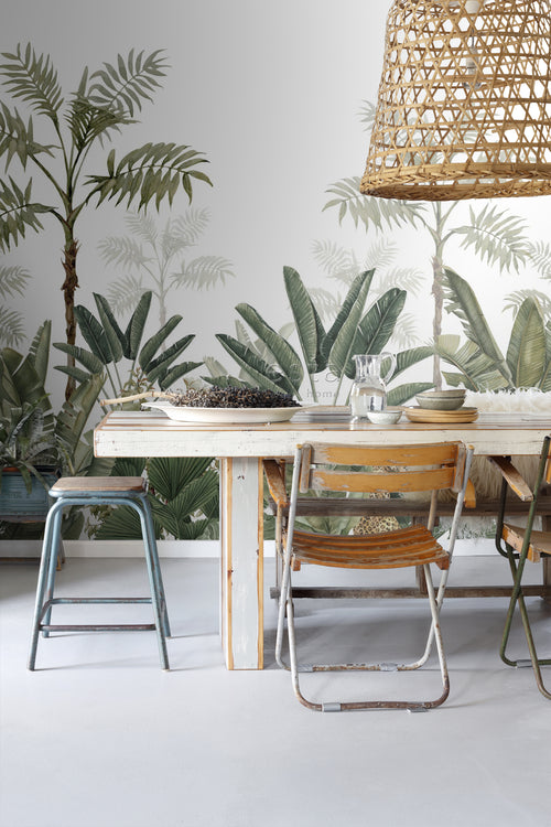 ESTAhome fotobehang jungle-motief wit en vergrijsd olijfgroen - 300 x 279 cm - 158951 - vtwonen shop