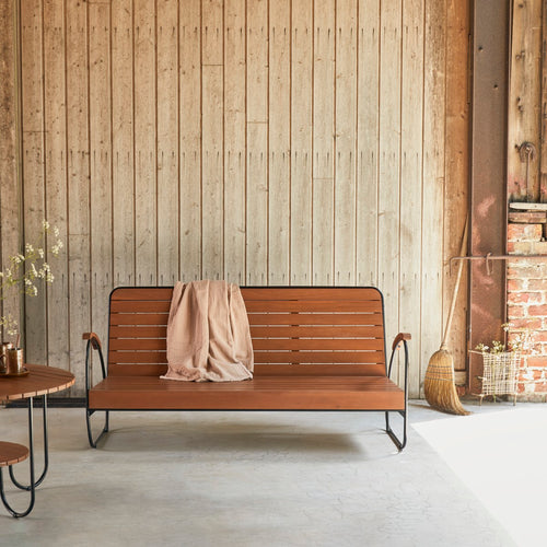 Tikamoon Key Wood - Driezits tuinbank van massief acaciahout - Naturel - vtwonen shop