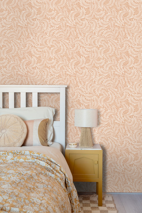 ESTAhome behang bladeren licht terracotta - 50 x 900 cm - 131141 - vtwonen shop