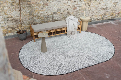 Eva Interior Buitenkleed Dahl Ovaal - Zwart - Dubbelzijdig - 240 x 340 cm - vtwonen shop