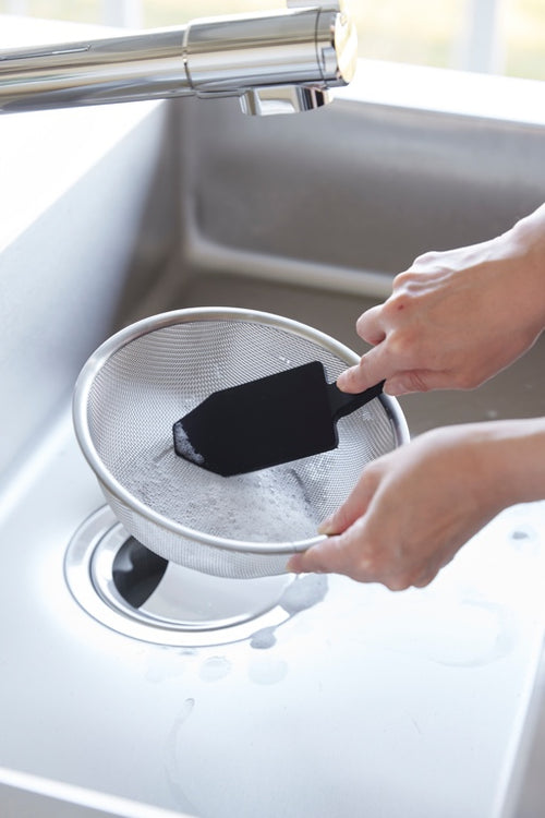 Yamazaki Siliconen Afwasborstel - Magnetisch - Tower - Zwart - vtwonen shop