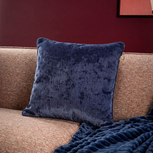 LEWY - kussenhoes 45x45 cm - glansvelours - Insignia Blue - blauw