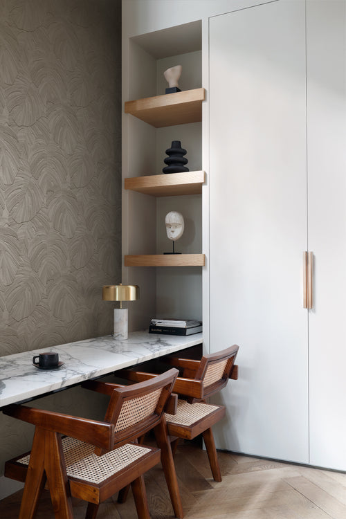 Origin Wallcoverings behang tropische bladeren donker beige - 53 cm x 10.05 m - 348026 - vtwonen shop