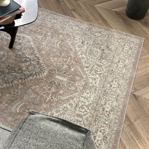 Interieur05 Vintage vloerkleed Ethel Bruin - 290 x 200 cm - vtwonen shop