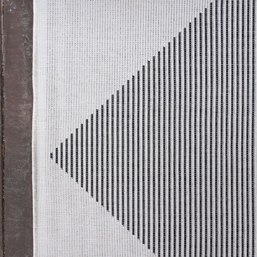 Buitenkleed Kite - Zwart/Wit - dubbelzijdig - EVA Interior - 160 x 230 cm - vtwonen shop