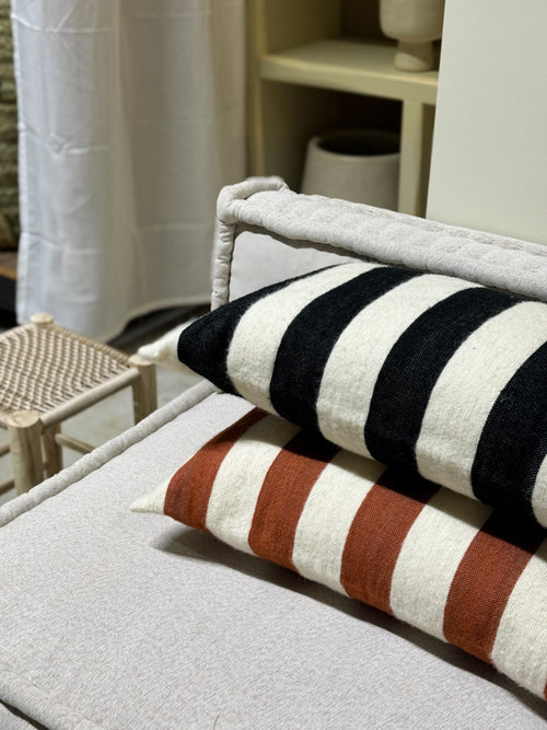 Household Hardware - kussen - Bruin - Brede strepen - vtwonen shop