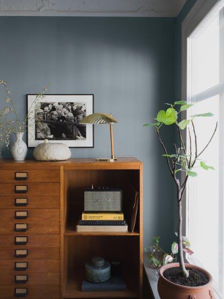 Borastapeter behang effen vergrijsd blauw - 53 cm x 10.05 m - 660660 - vtwonen shop