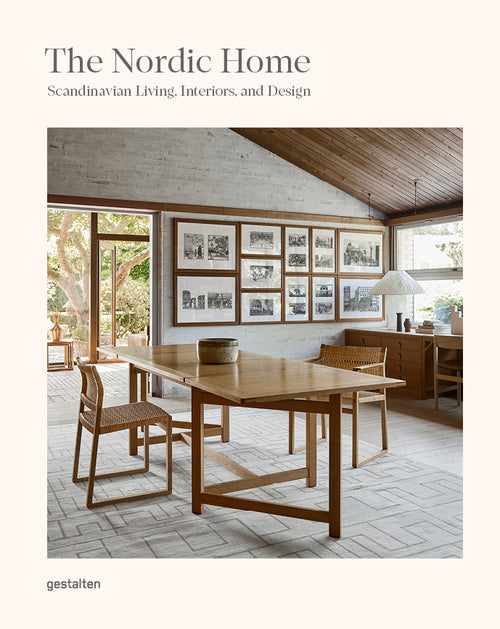 New-Mags koffietafelboek The Nordic Home - Scandinavian Living, Interiors and Design - beige - 31 x 2.7 x 31 - vtwonen shop
