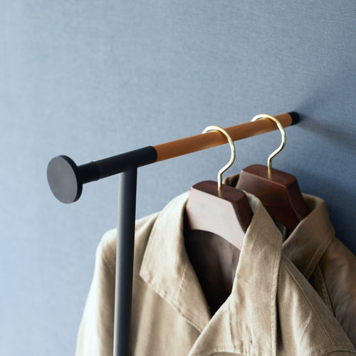 Yamazaki Leunend Stoomreiniger Kledingrek - Tower - Zwart - vtwonen shop