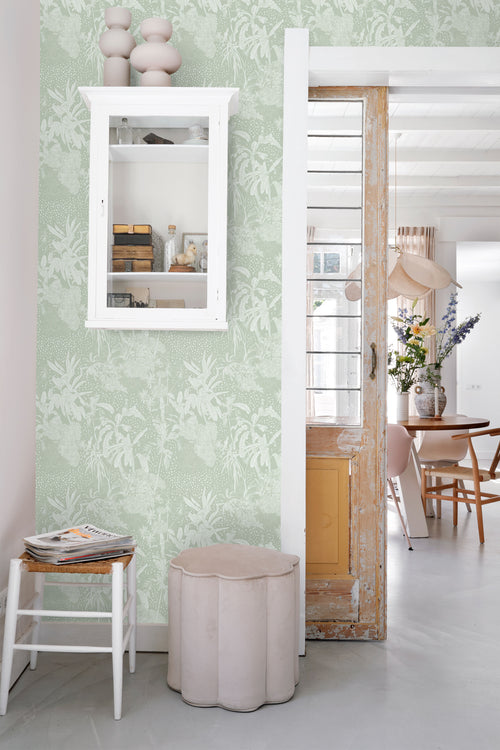 ESTAhome behang tropische bladeren mintgroen - 50 x 900 cm - 139886 - vtwonen shop