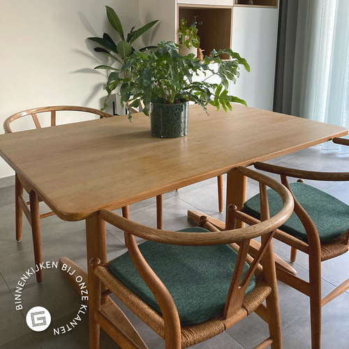 Nolon Fem Stoelkussen Bouclé Taupe - vtwonen shop