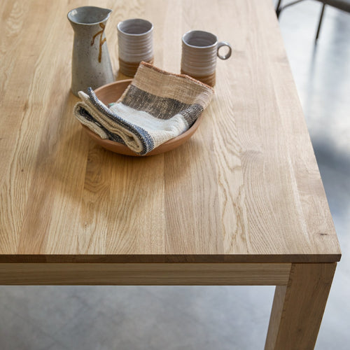 Tikamoon Rechthoekige tafel in massief eiken voor 4/6 personen - Naturel - vtwonen shop