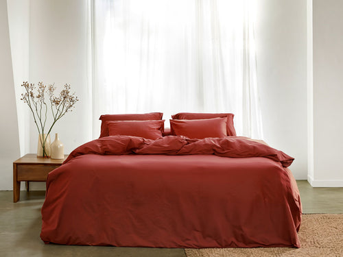 Yumeko dekbedovertrek katoen satijn radiant red 200x220 + 2/60x70 - vtwonen shop