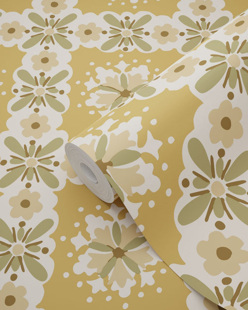 ESTAhome behang vintage bloemen okergeel en groen - 50 x 900 cm - 131503