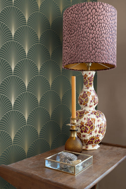 ESTAhome behang art deco motief donkergroen en goud - 53 cm x 10.05 m - 139584