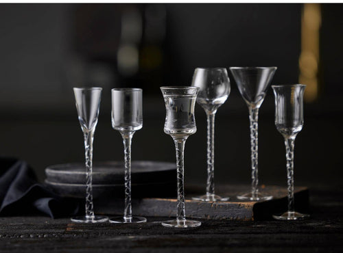 Lyngby Aquavit / borrel / schnaps glaasjes Rome 18 cm hoog - 5 cl - set van 6 stuks - helder glas - vtwonen shop