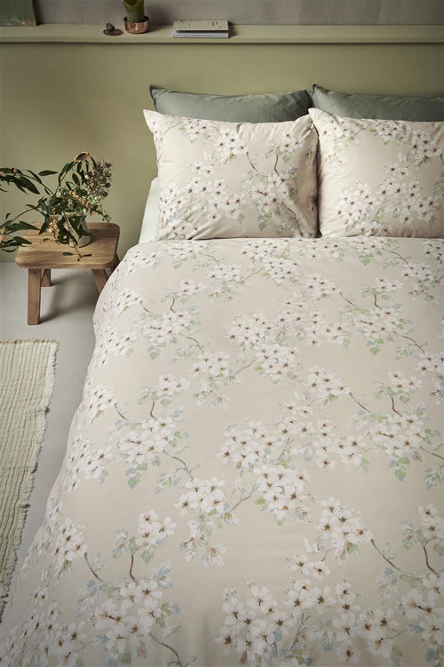 Ariadne at Home dekbedovertrek Blooming Flowers - 240x200/220 cm - zand