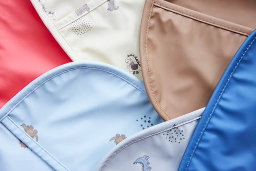 OYOY Slabbetje - Set van 2 Dino - gerecycled polyester - vtwonen shop