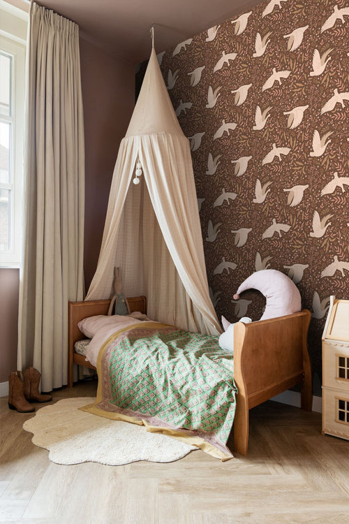 ESTAhome behang zwanen bruin en groen - 50 x 900 cm - 131859