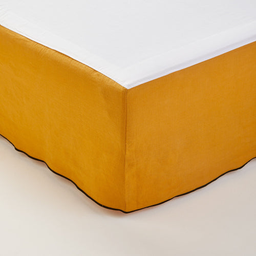 Madura Hoes voor boxspring Carlina oker en zwarte hommel 90x200 cm