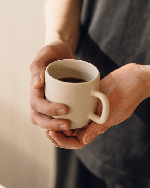 noo.ma Kubi Mug 140 ml - handgemaakte steengoed mok, Coast Beige
