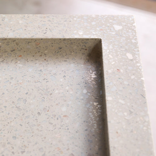 Tikamoon Badkamermeubel van massief notenhout en moon premium terrazzo 80 cm - Beige - vtwonen shop