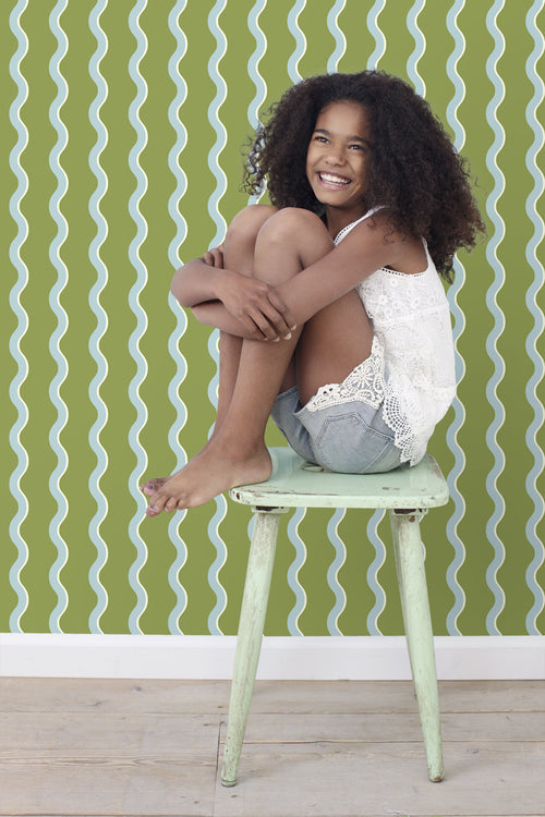 ESTAhome behang golvende strepen groen en blauw - 50 x 900 cm - 131726