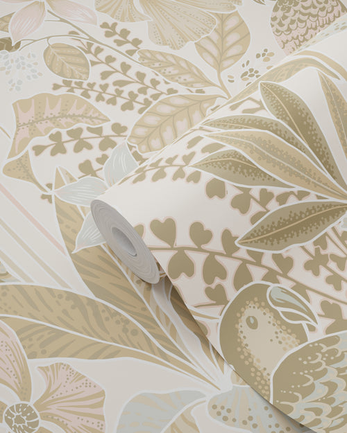 ESTAhome behang tropische bloemen en paradijsvogels zand beige - 50 x 900 cm - 131156