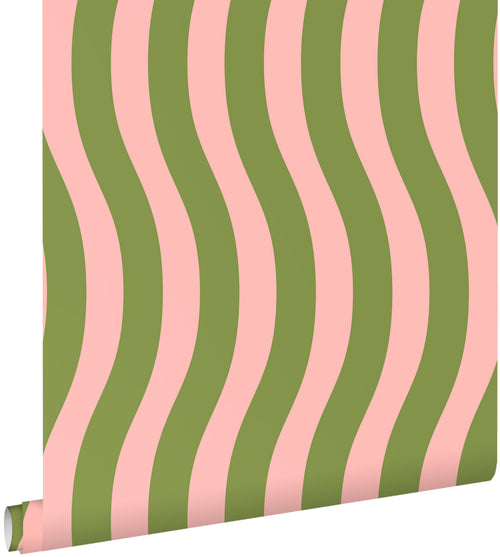 ESTAhome behang golvende strepen roze en groen - 50 x 900 cm - 131610 - vtwonen shop