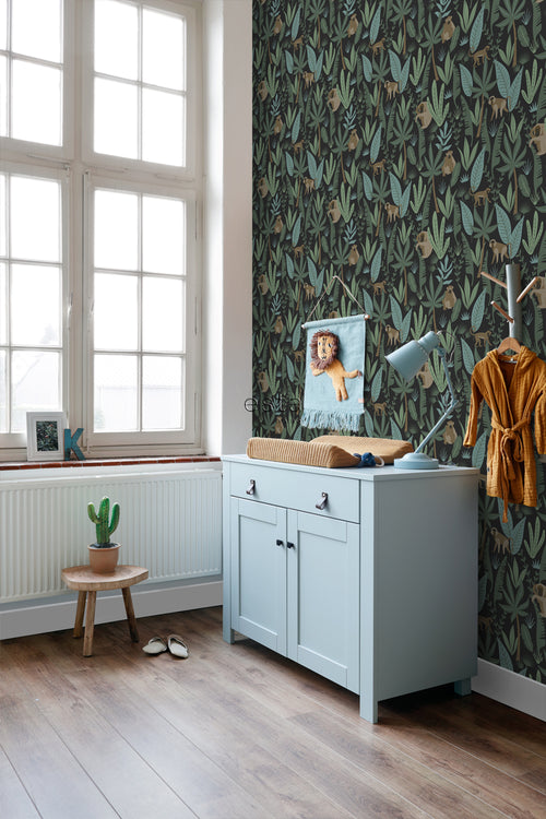 ESTAhome behang jungle apen zwart, donkergroen en mintgroen - 53 cm x 10.05 m - 139074